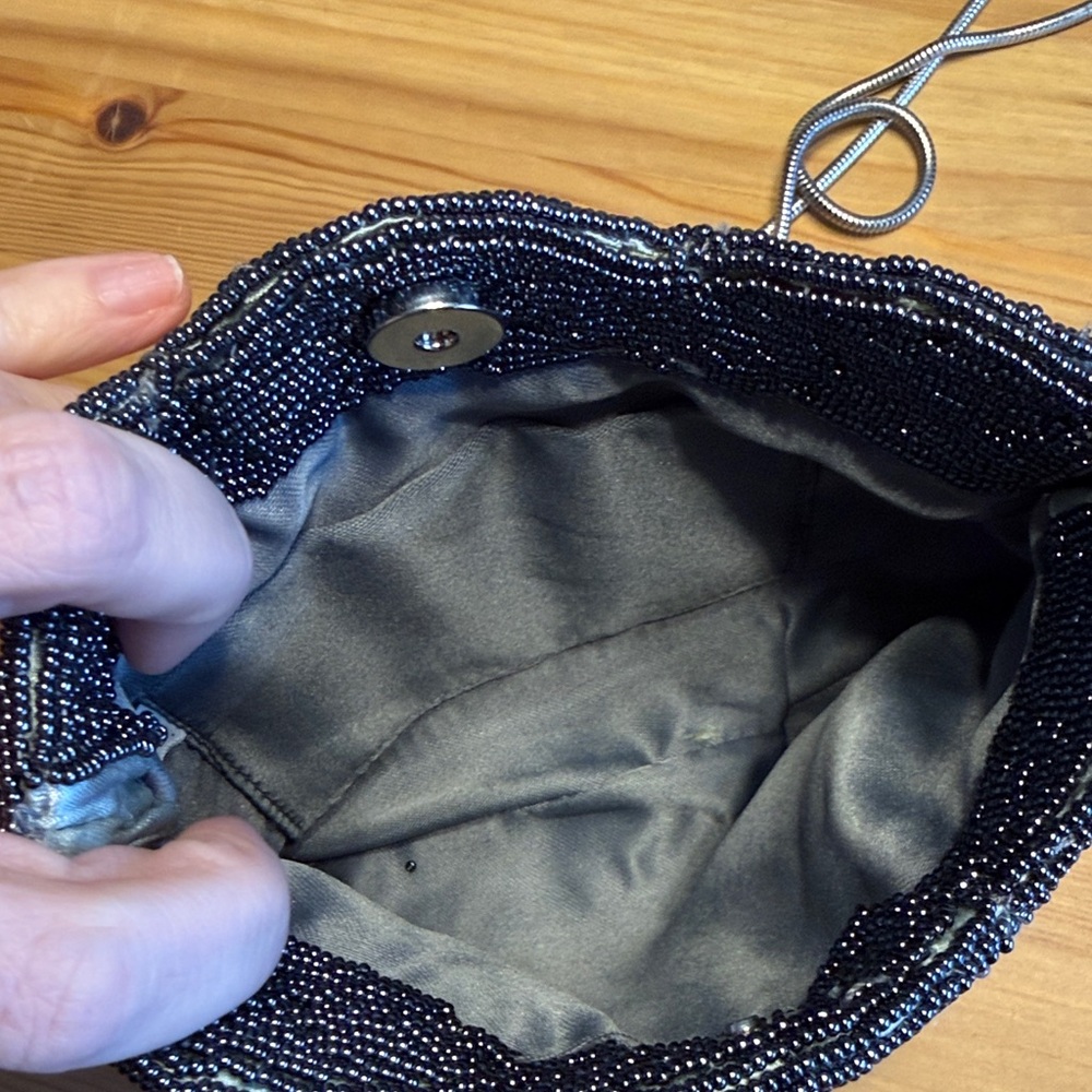Elegant Beaded Red and Blue Evening Bag - Picture 5 of 5